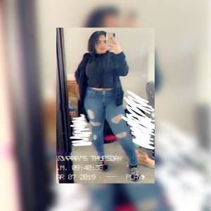 Meet your Posher, Kiona